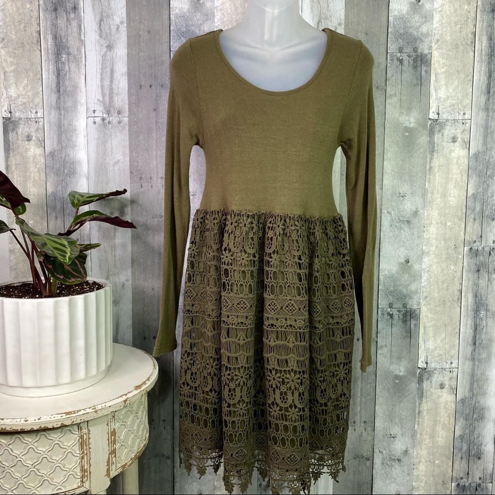 ENTRO Army Green Crochet Lace Dress Size Small - Picture 1 of 9